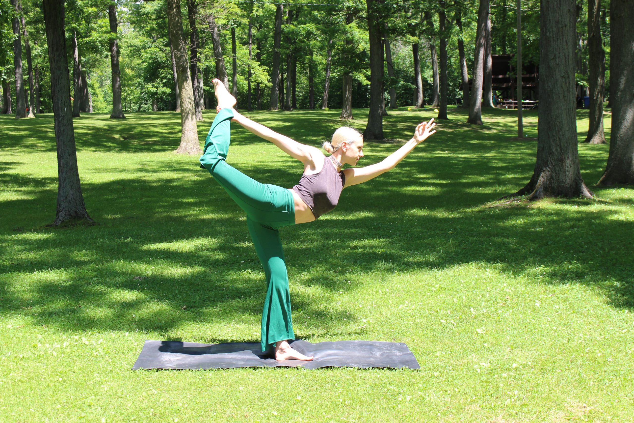 hacer yoga antes o después de hacer ejercicio